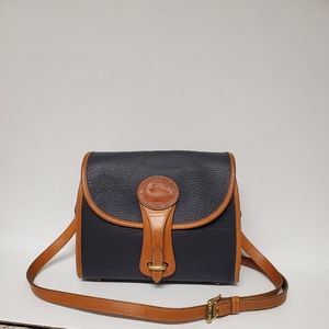 Auth.Vtg. Dooney & Bourke Crossbody